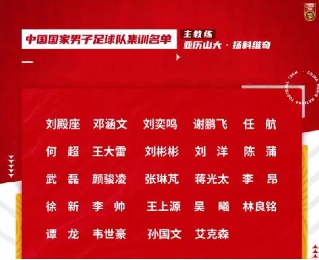 也有学生表示;对于这凶手，我想轻判，很多激情犯罪也得到了相应的宽容，而这种积怨很久的悲伤，也应该得到一些理解